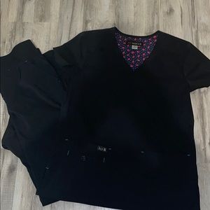 Koi basics scrub set